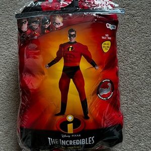 Mr incredible Halloween costume